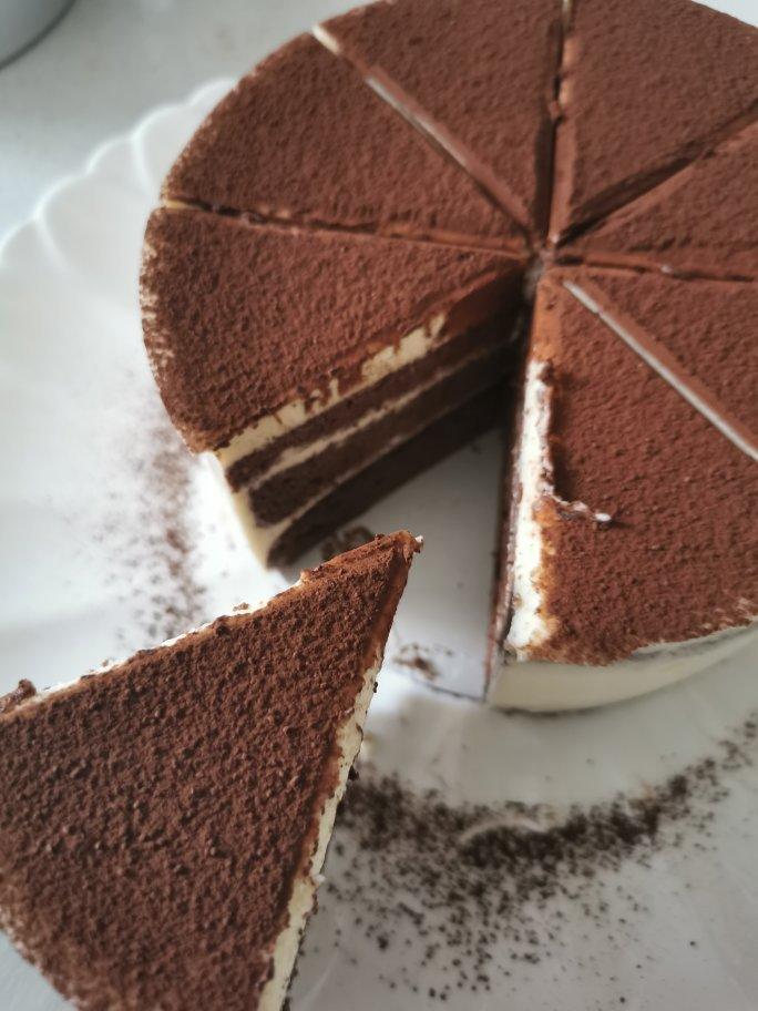 冰激凌一样口感的提拉米苏流心奶盖戚风蛋糕