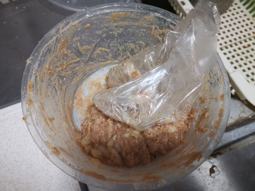 电饭盒版翡翠白玉卷就是蒸酿肉白菜卷的做法 步骤3