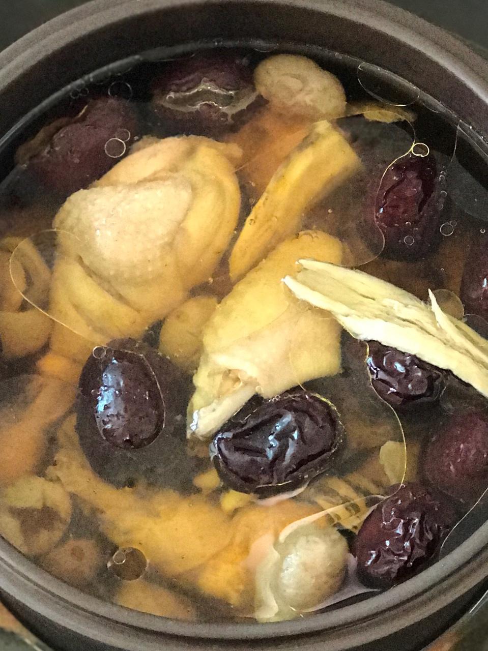 补气养血老鸡汤