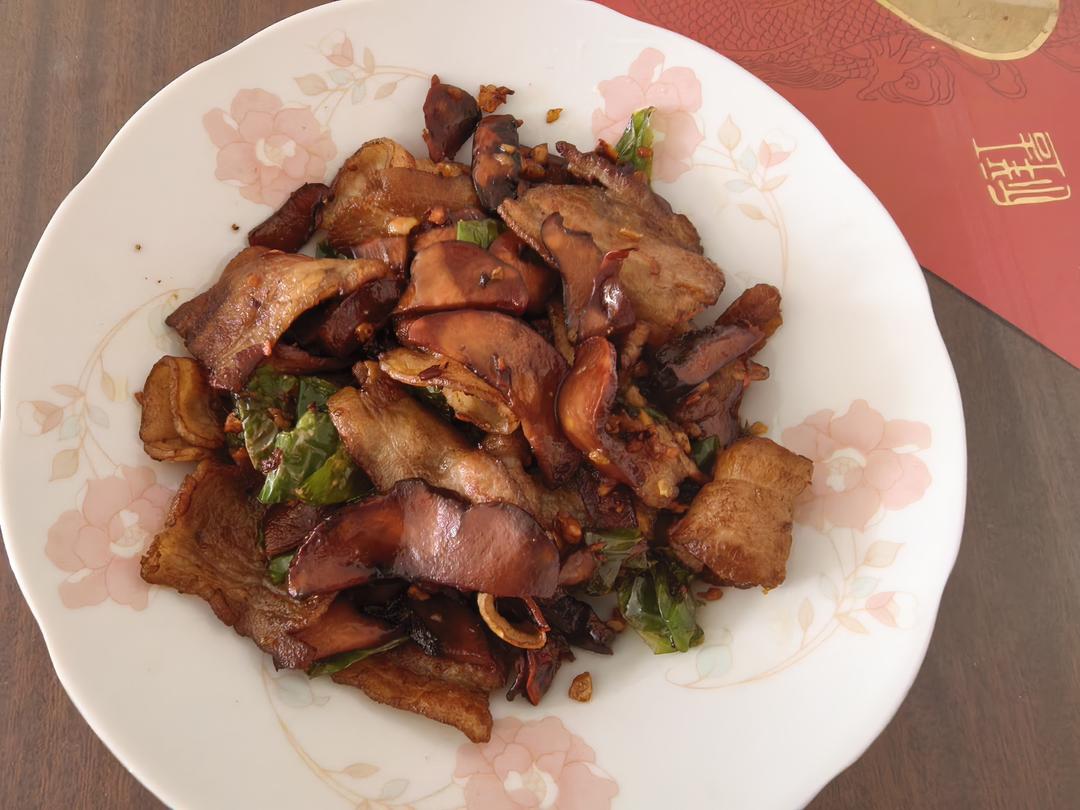 爆炒牛肝菌