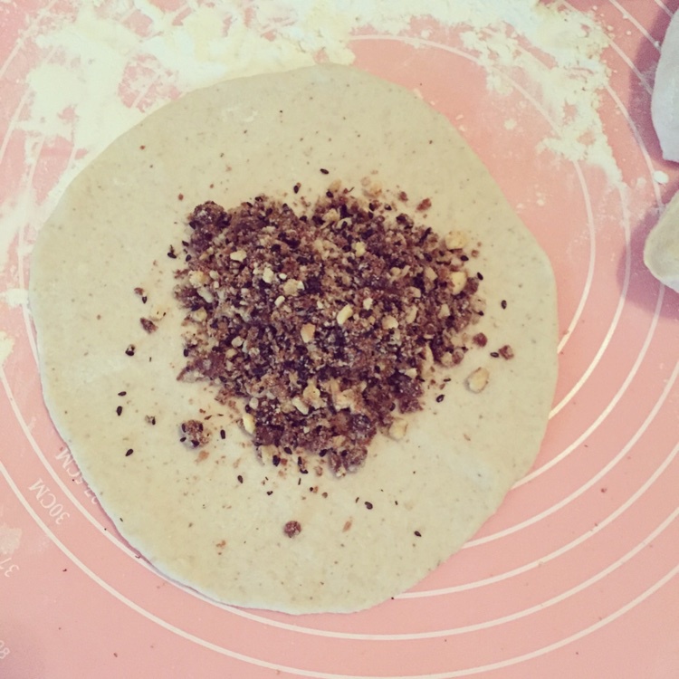 黑麦豆渣红糖馅饼