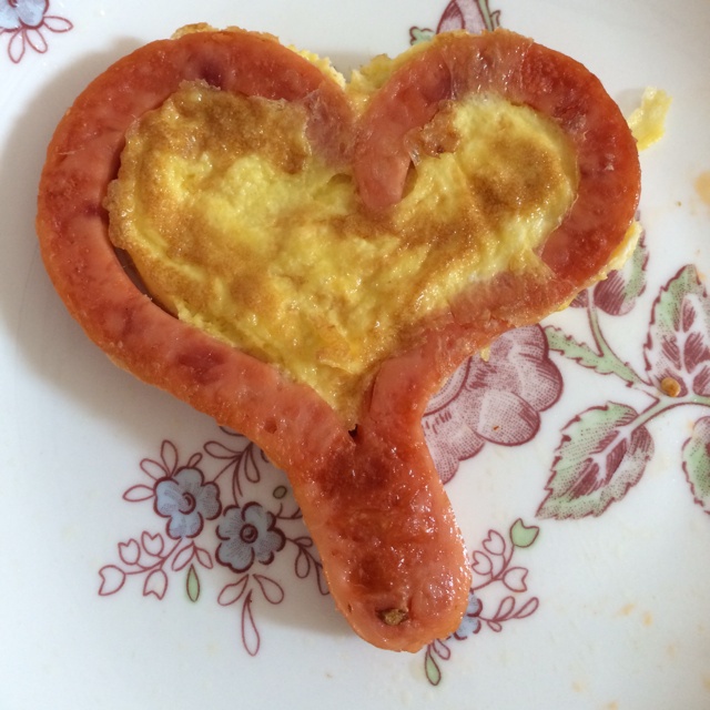 爱心香肠煎蛋