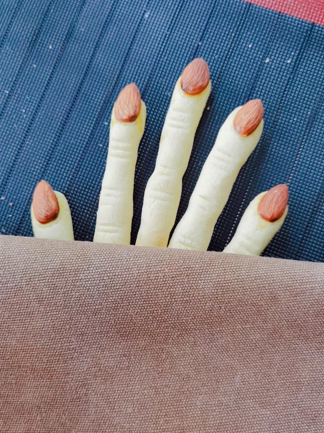 万圣节女巫的手指