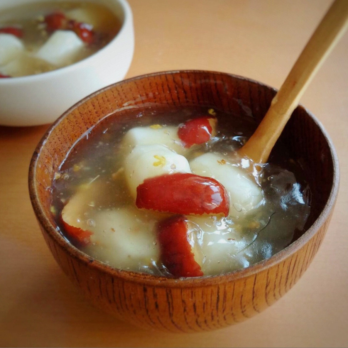 红枣姜片山粉羹