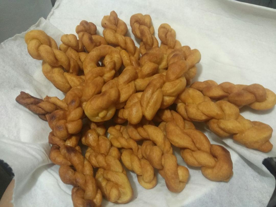 鸡蛋小麻花