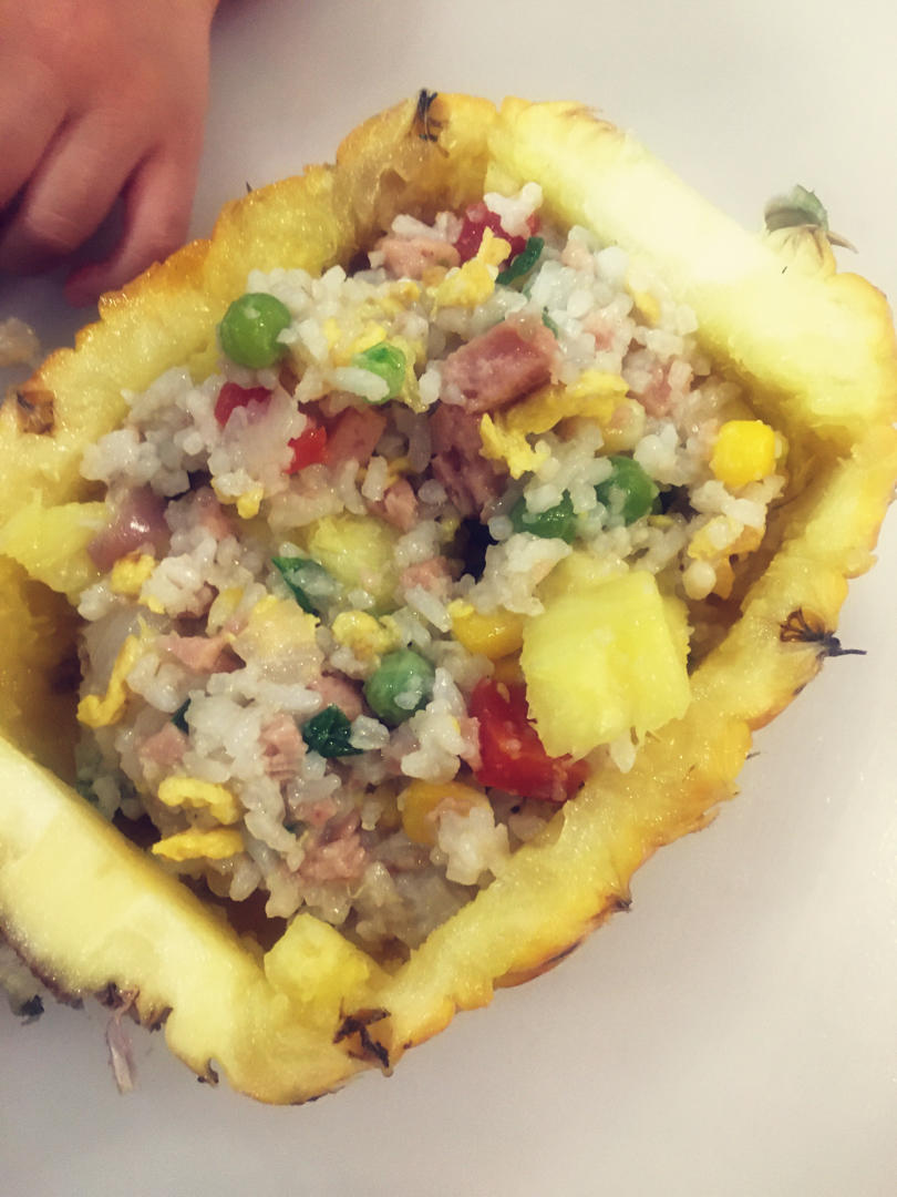 虾仁菠萝炒饭