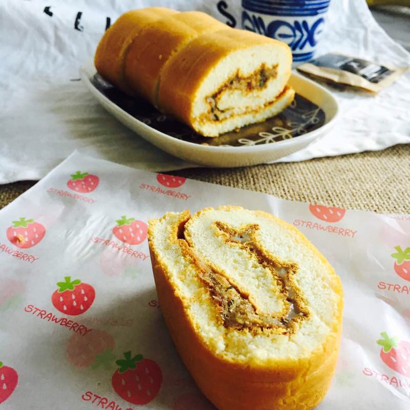 肉松戚风蛋糕卷