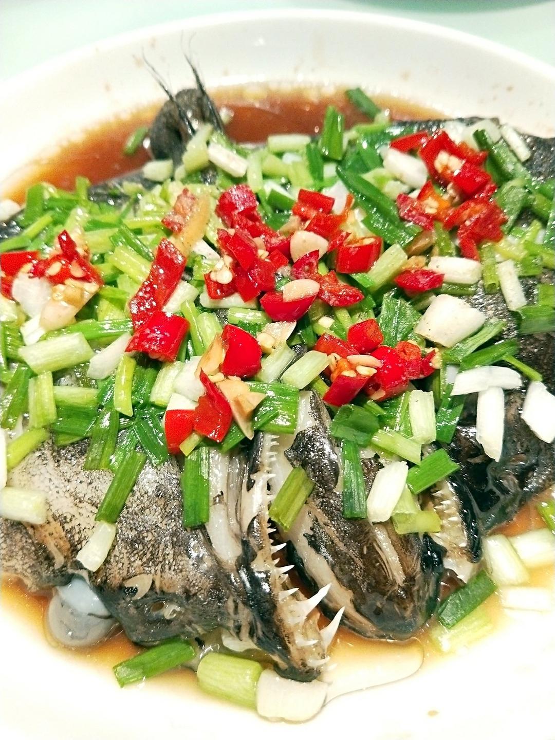 【葱油鸦片鱼头图片】yaoer830_下厨房