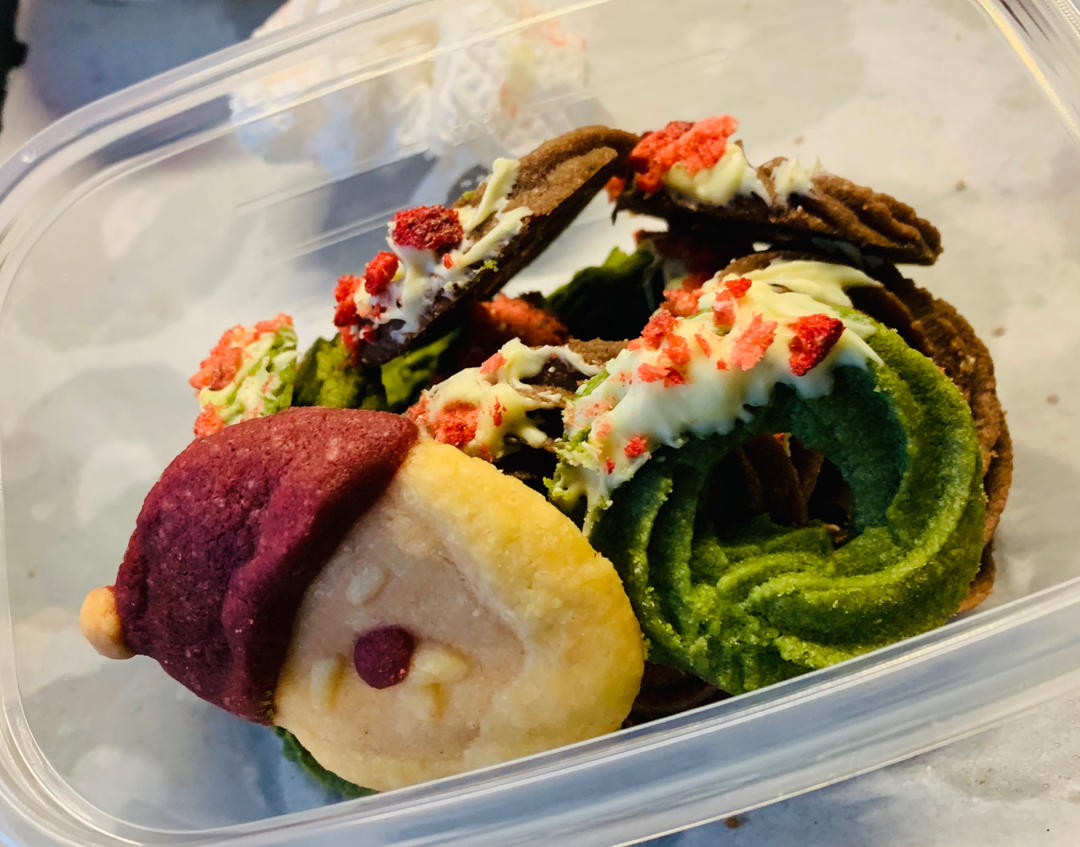 酥到掉渣❗️烤箱必做的美食，抹茶花环曲奇