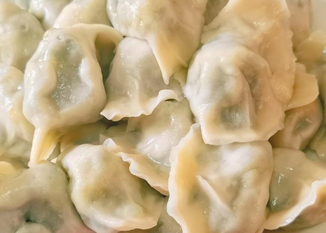 鲜掉眉毛的韭菜饺子
