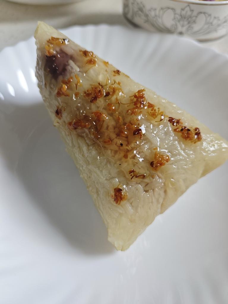 香而不腻的雪菜肉粽