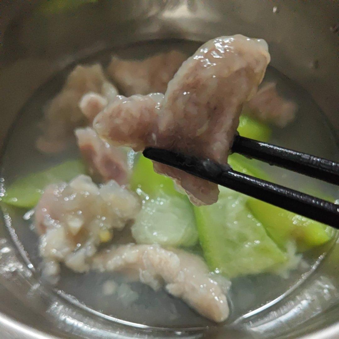 时蔬丝瓜滑肉汤