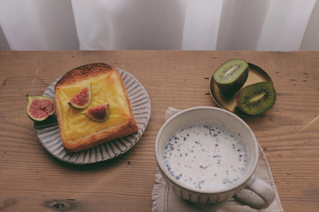 朝食