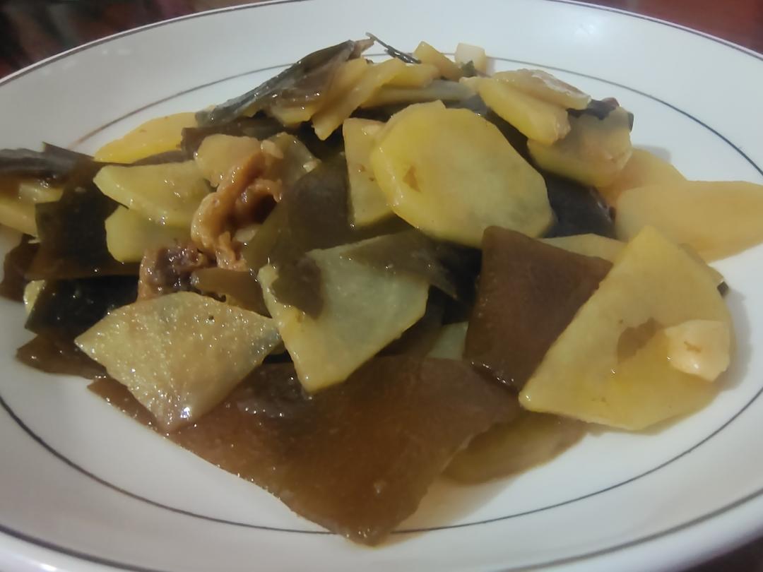 海带炖土豆片