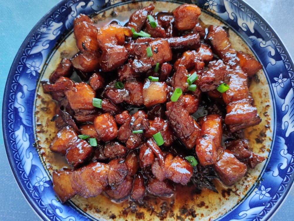 家常版的红烧肉（一点都不腻，软，糯)