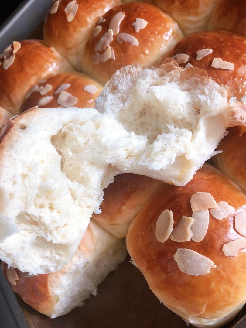 鲜奶油小餐包（一次发酵）