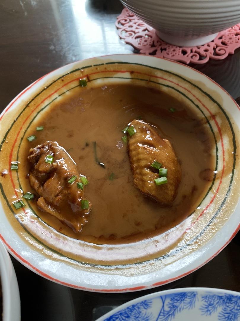 外婆教我的红烧鸡翅·连汤汁都狠好吃！！！