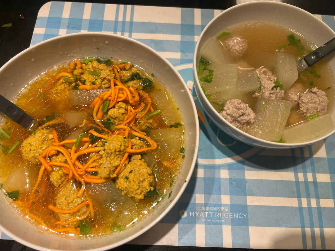 巨鲜美的冬瓜丸子汤