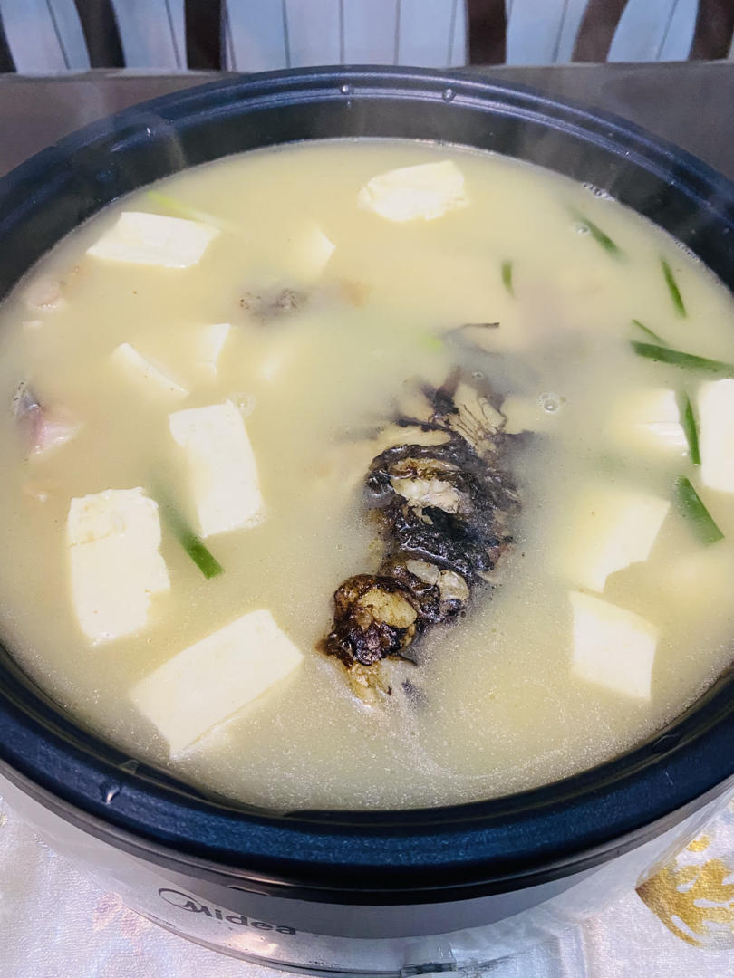 鱼头豆腐汤