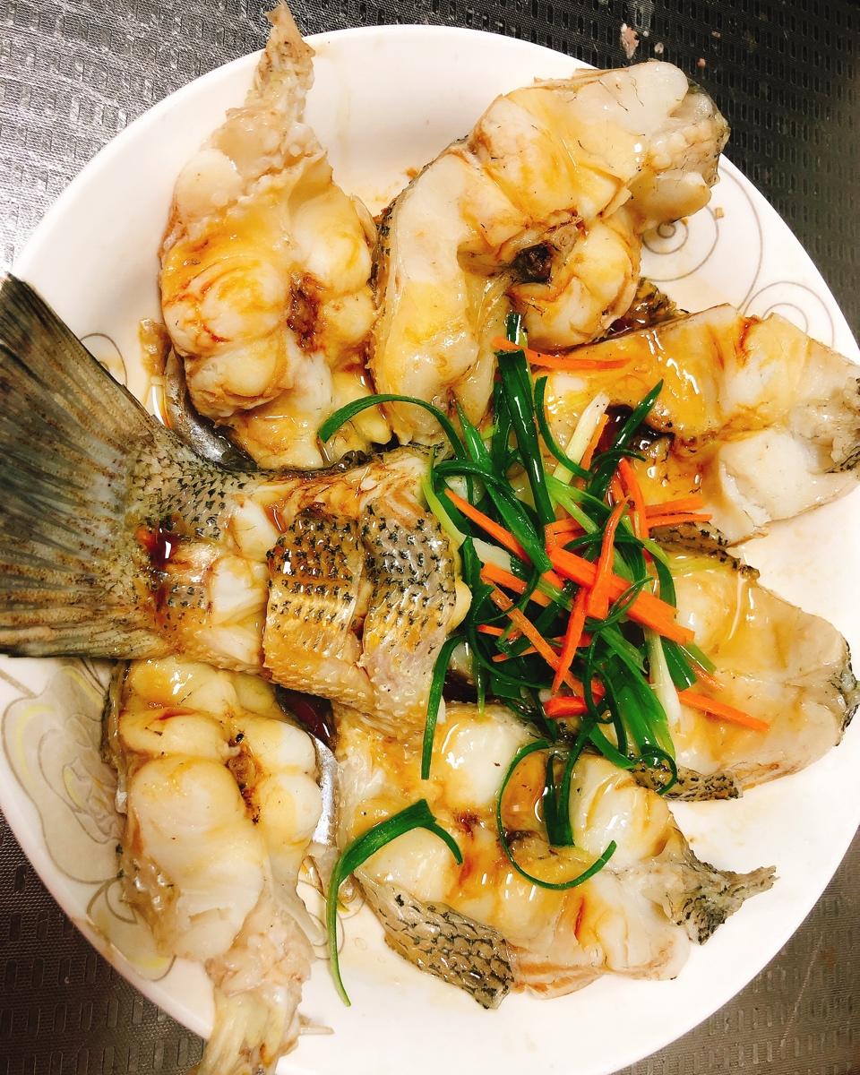 清蒸鲈鱼，三步搞定！