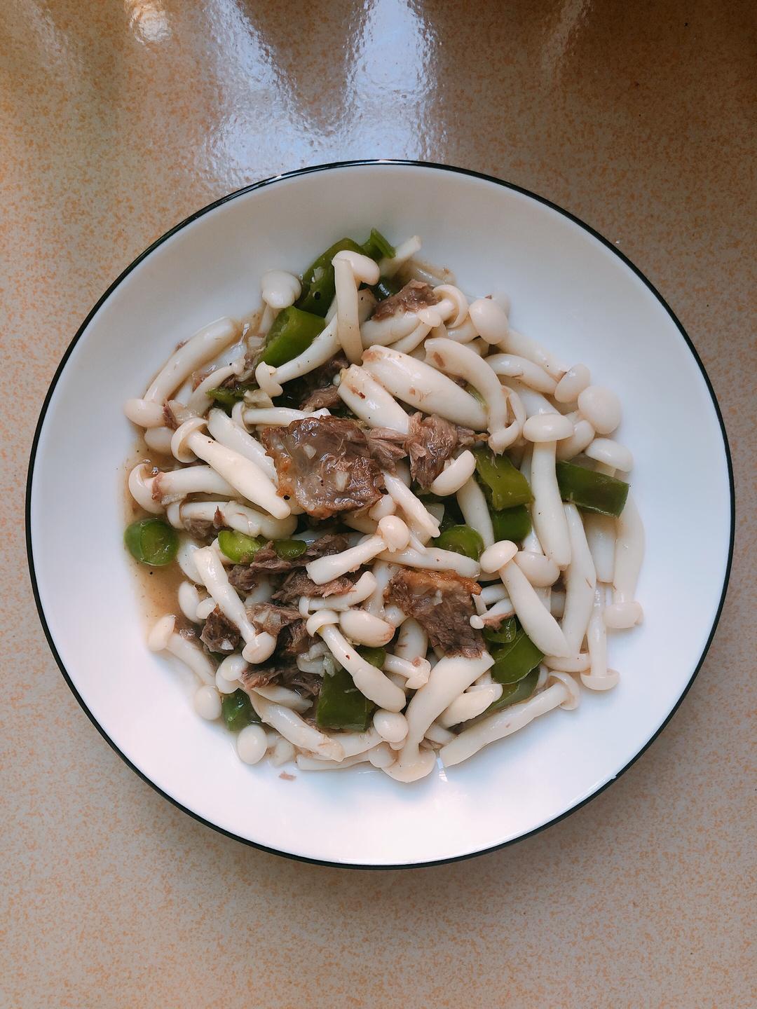 白玉蘑菇炒牛肉