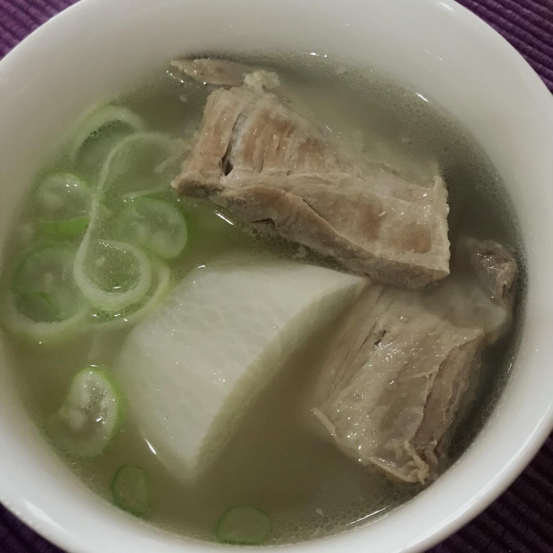 萝卜排骨汤