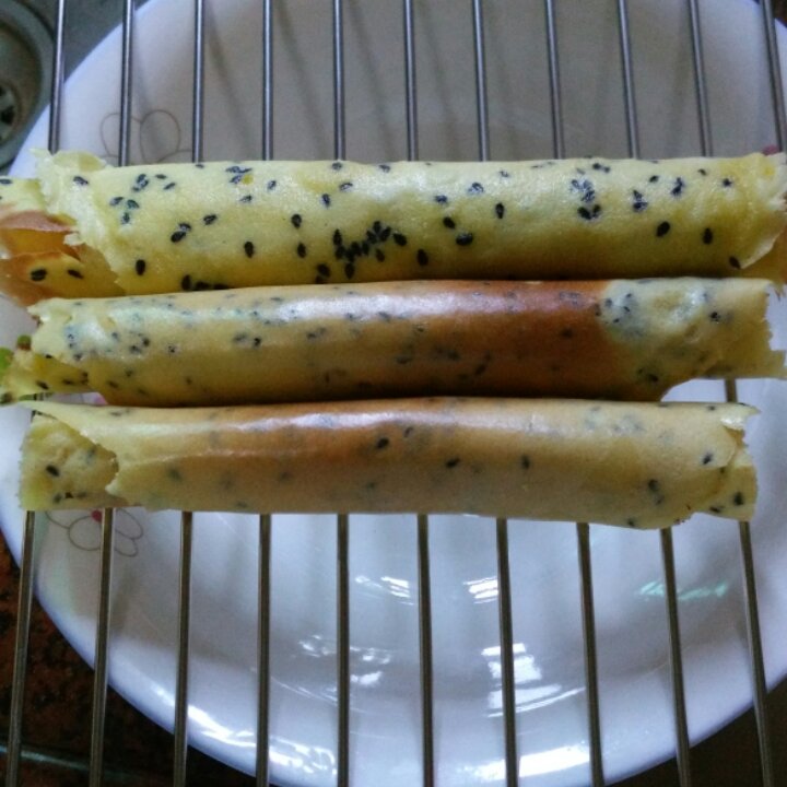 香脆平底锅芝麻蛋卷