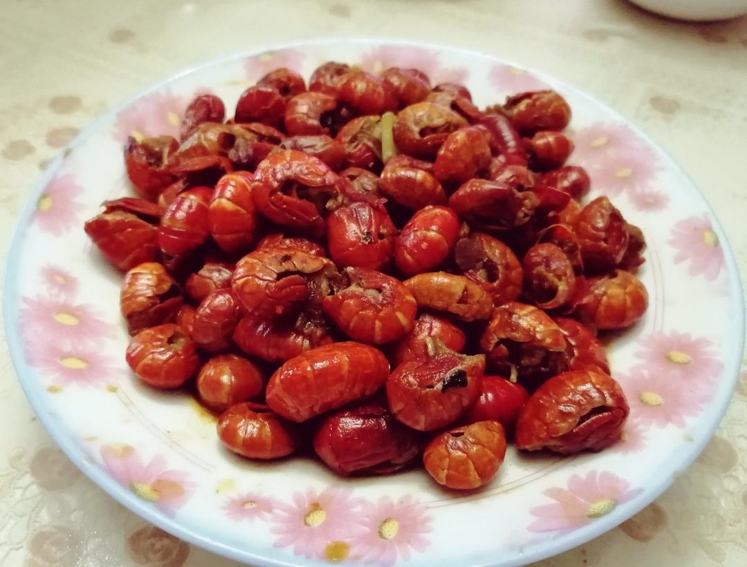 香辣小龙虾-超详细处理干净步骤！