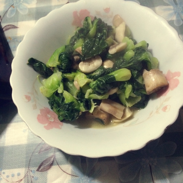 青菜炒蘑菇