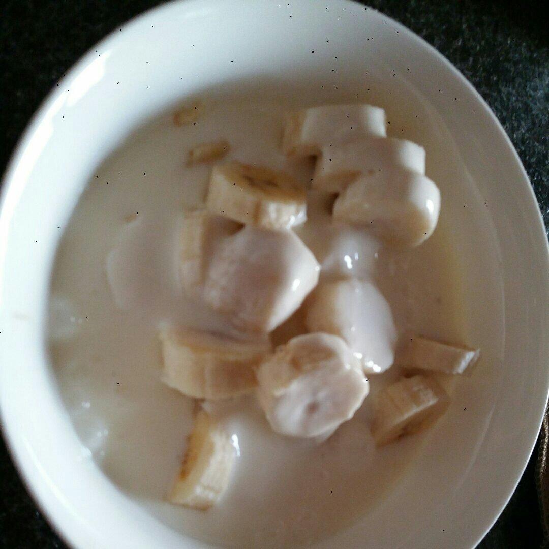 香蕉拌酸奶