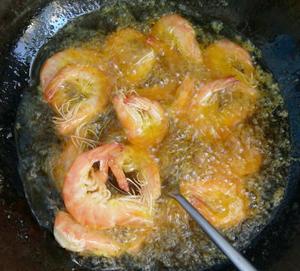陶氏私房菜--茄汁油焖大虾的做法 步骤5