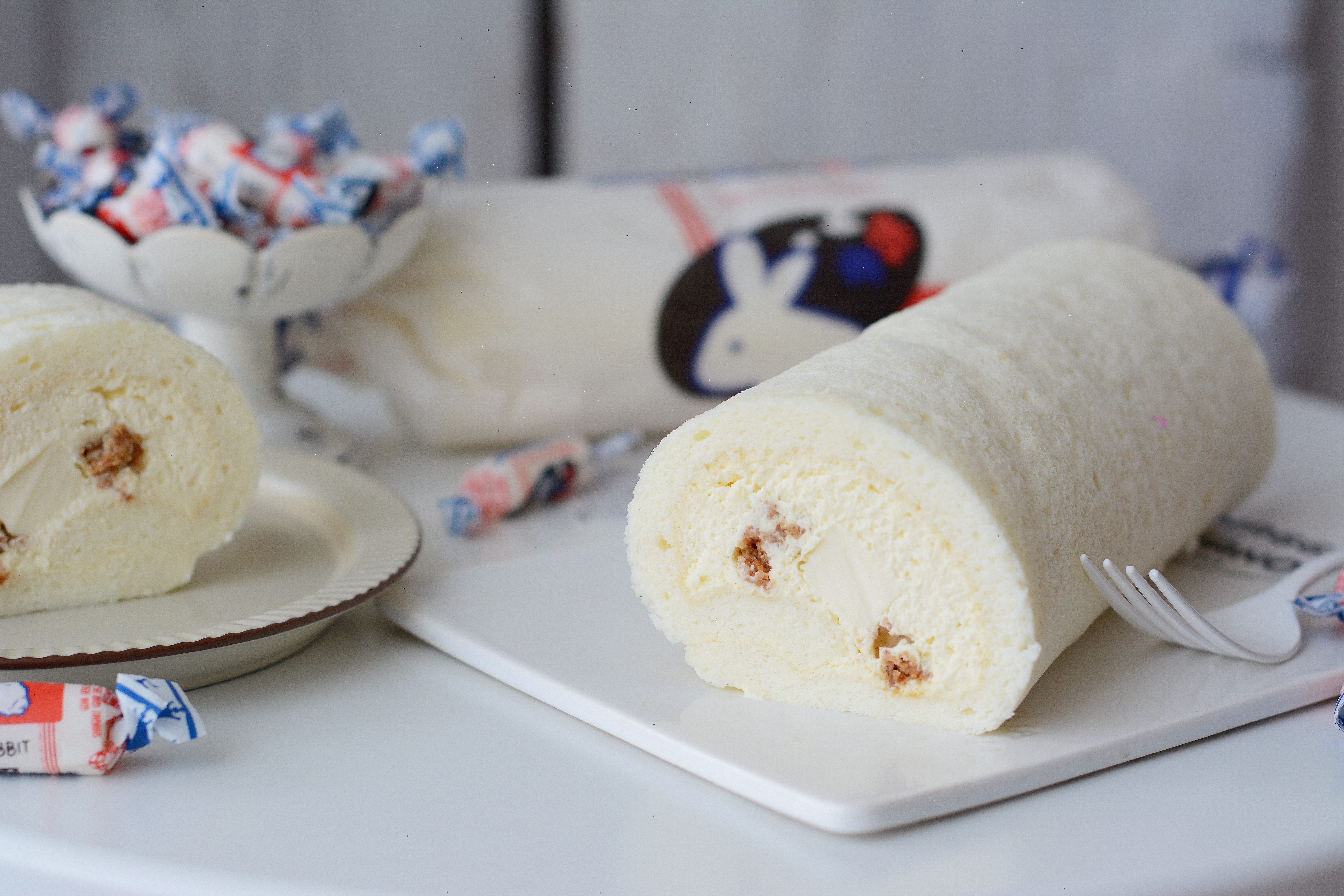 💘网红💘大白兔奶冻蛋糕卷（爆好吃的奶酱、奶酥和奶冻有详解）的做法 步骤26