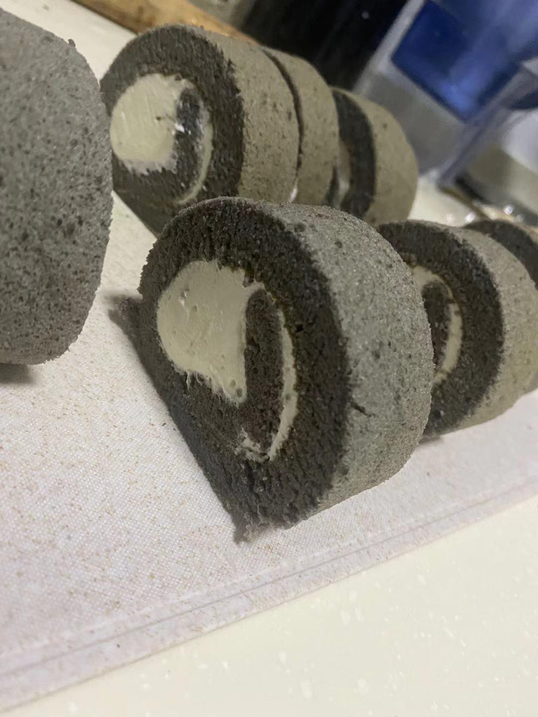 高级灰🌚黑芝麻蛋糕卷