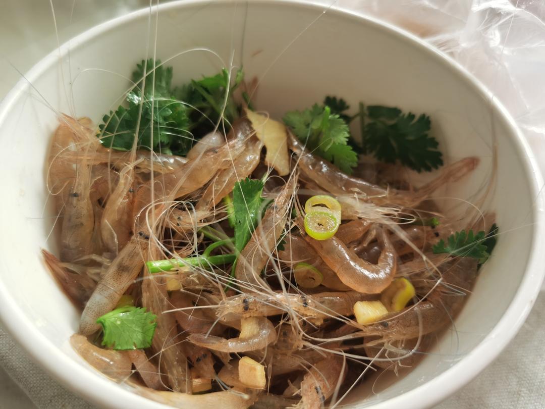 生呛虾，生腌虾（肉质细腻，口感鲜美）