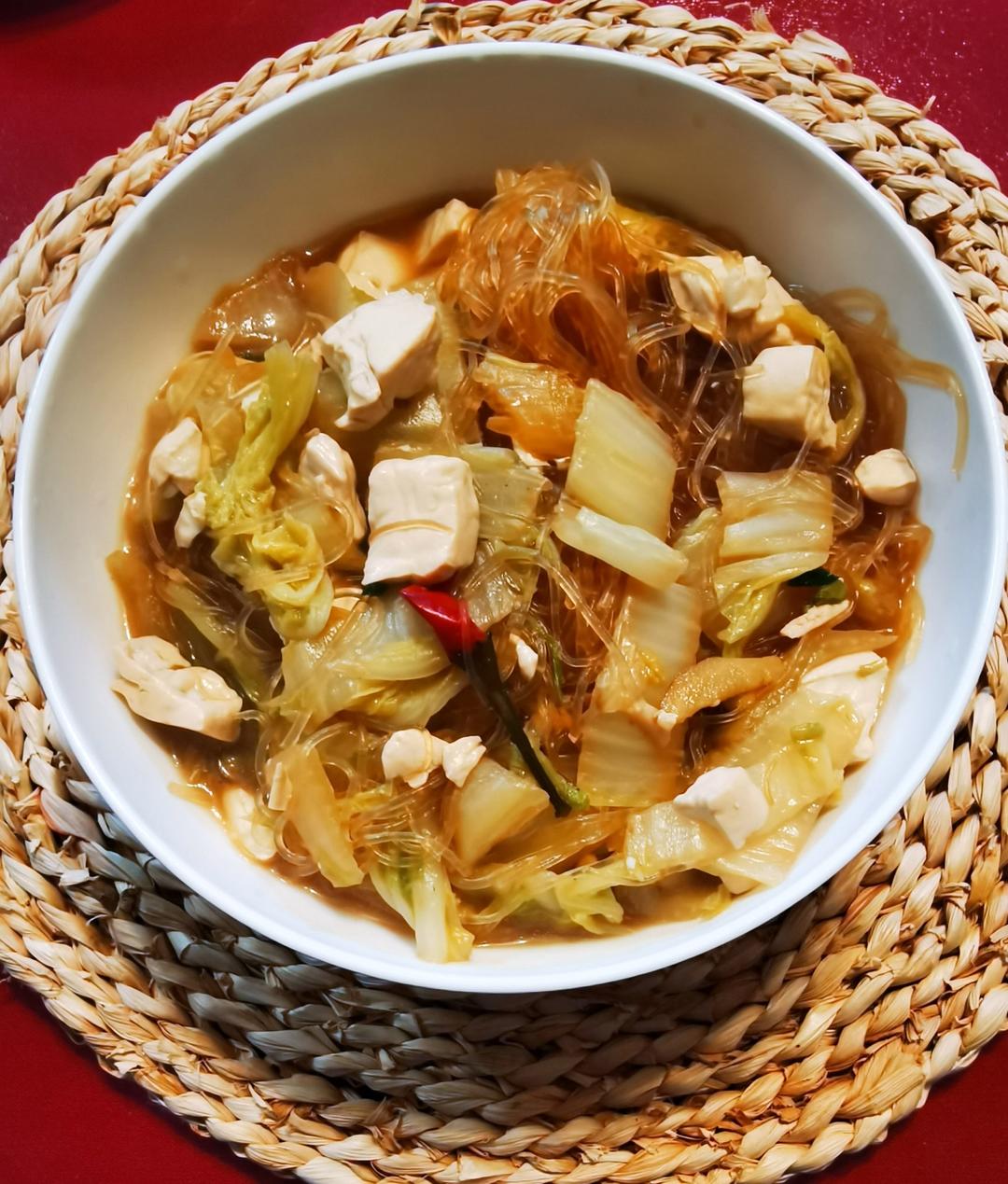 白菜粉丝煮豆腐泡