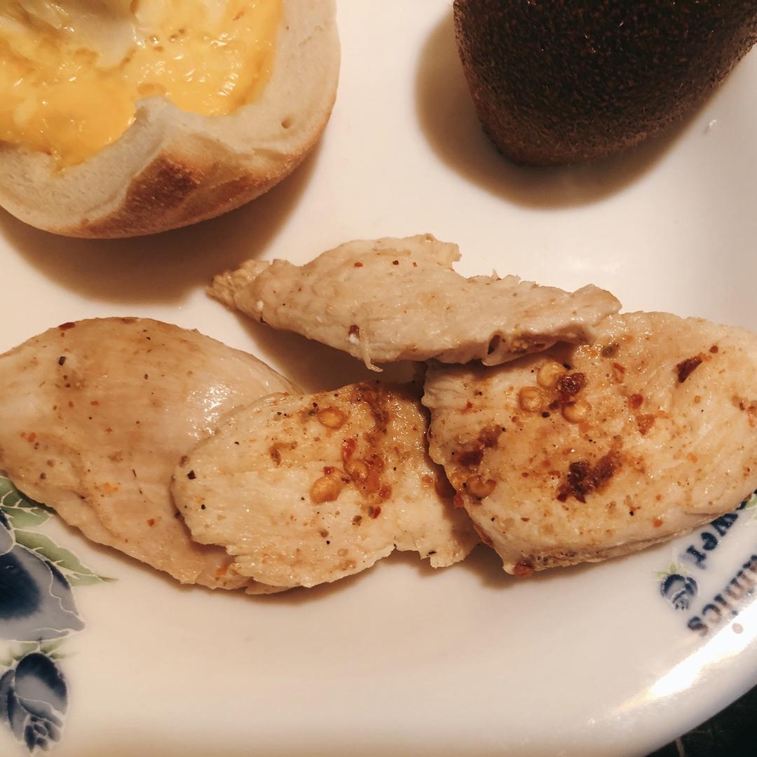 【嫩煎鸡胸肉】