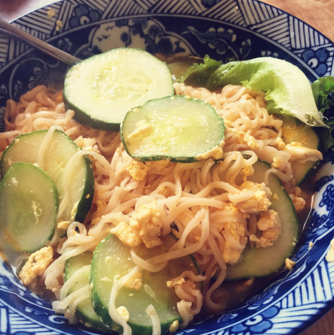 满足食欲的深夜秘密 森系浓香泡面