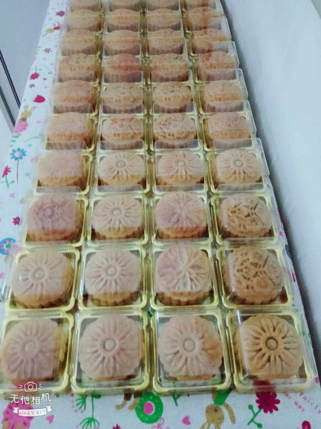 广式月饼——蛋黄莲蓉月饼