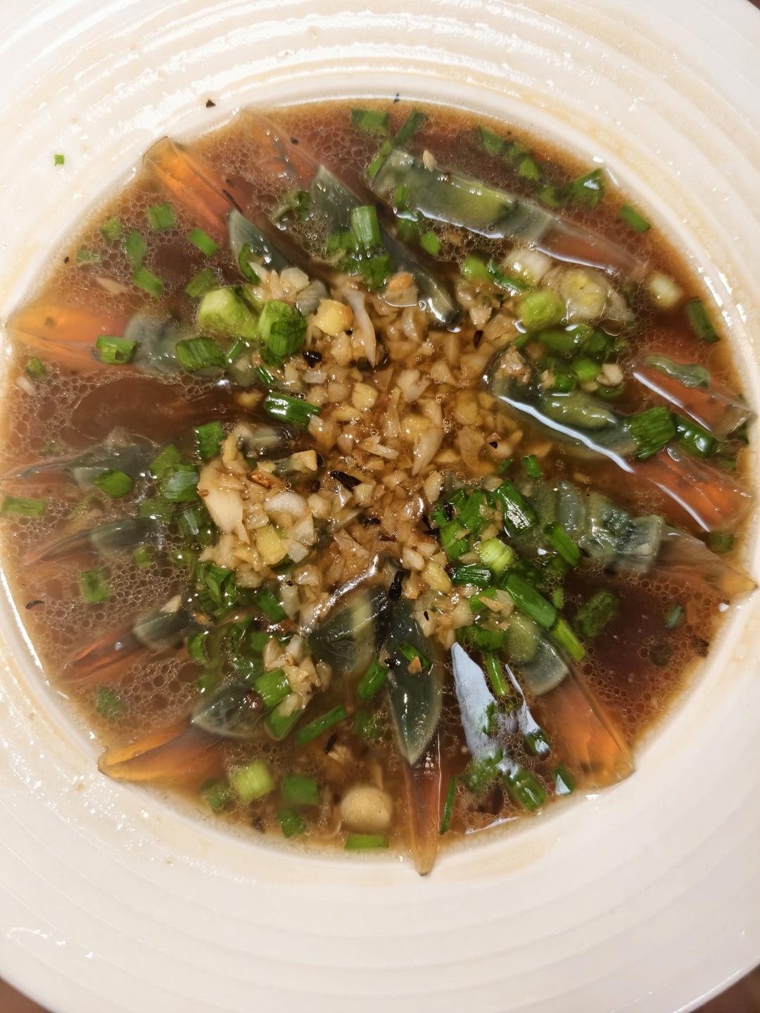 【凉拌皮蛋】酱汁这样调，好吃又爽口，美味翻倍