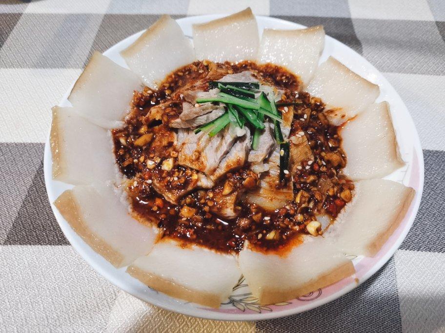 【蒜泥白肉】