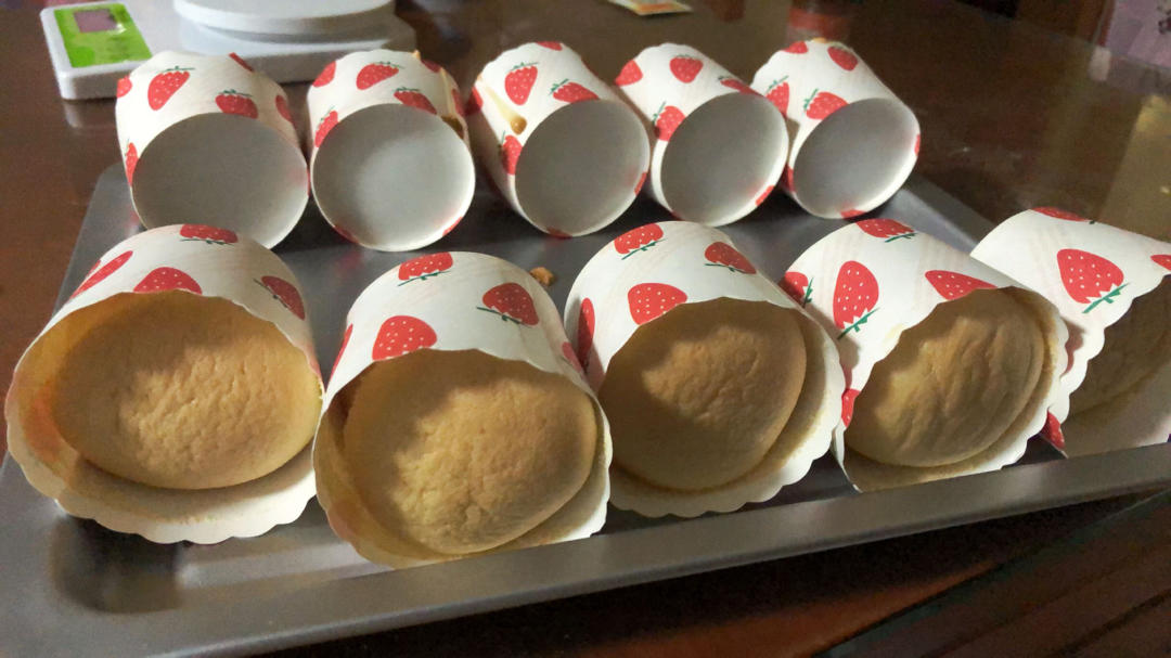 纸杯蛋糕 8寸戚风蛋糕的量