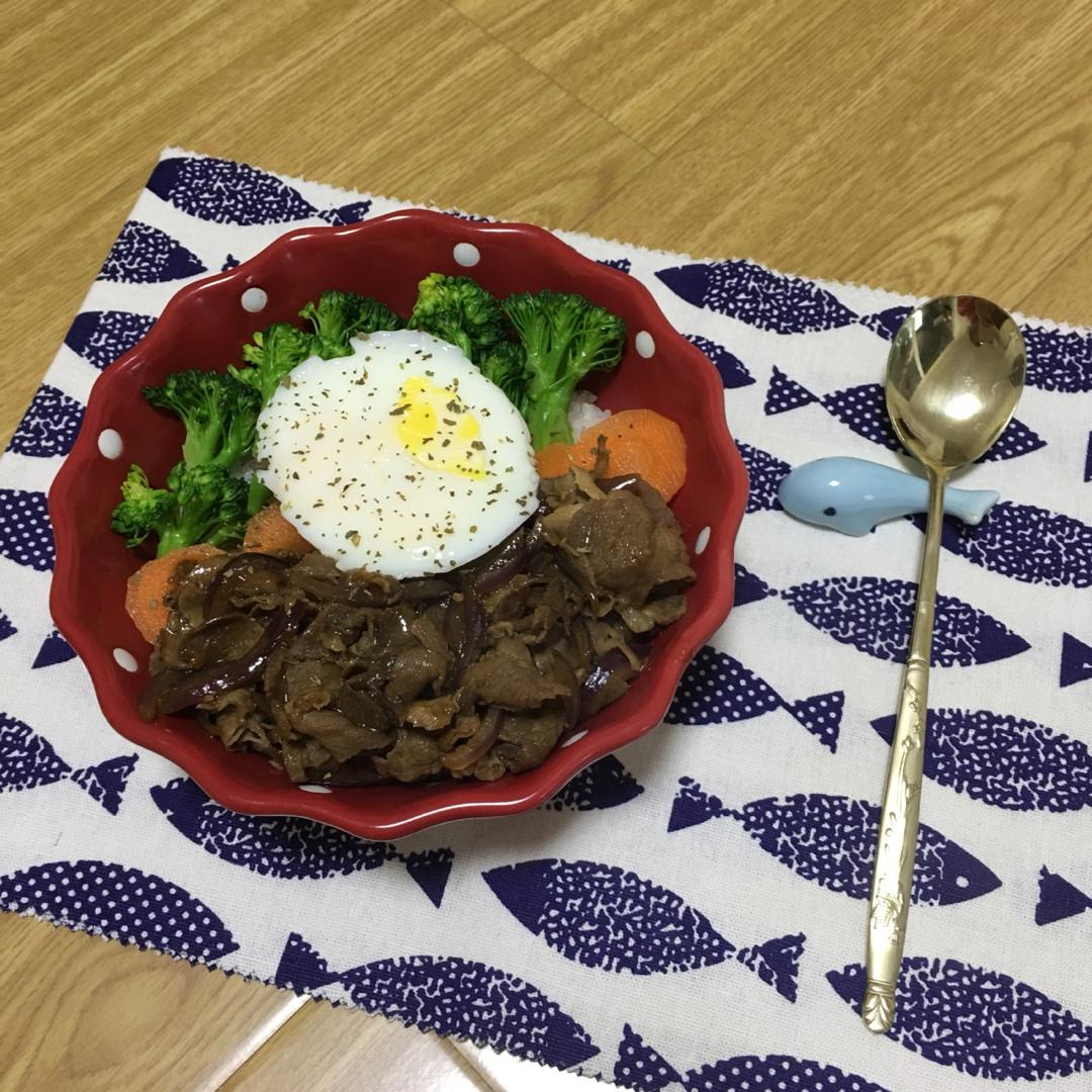 肥牛饭