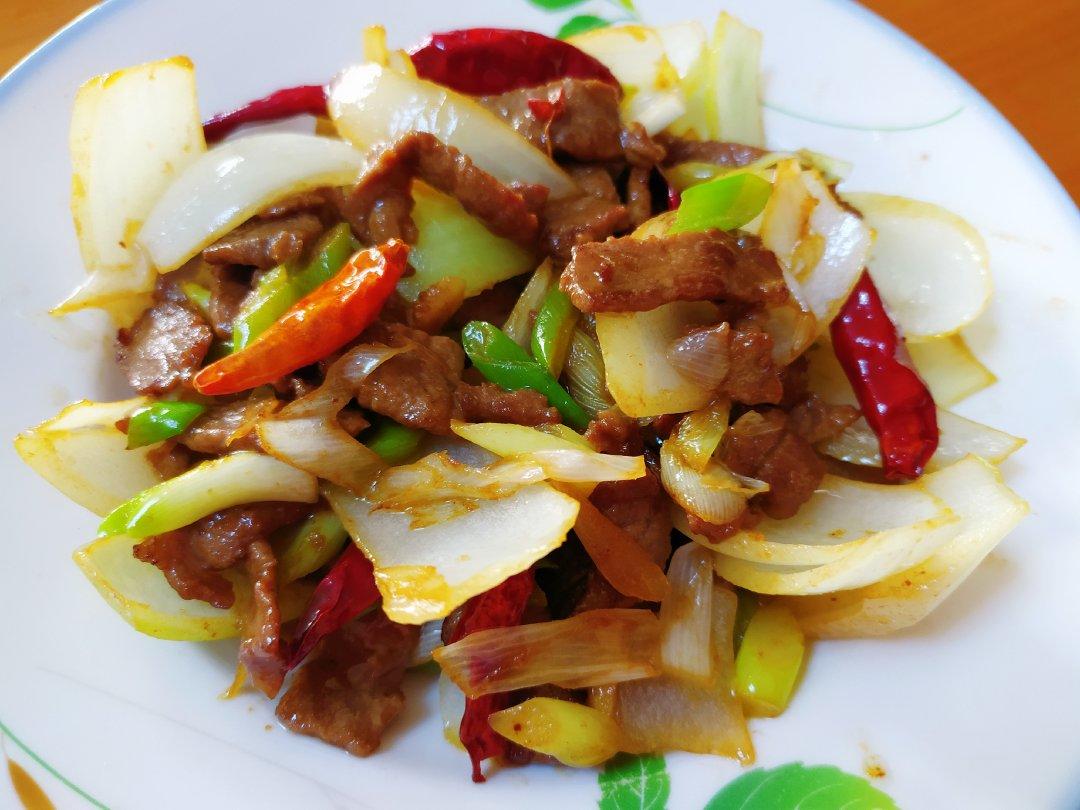 洋葱炒牛肉