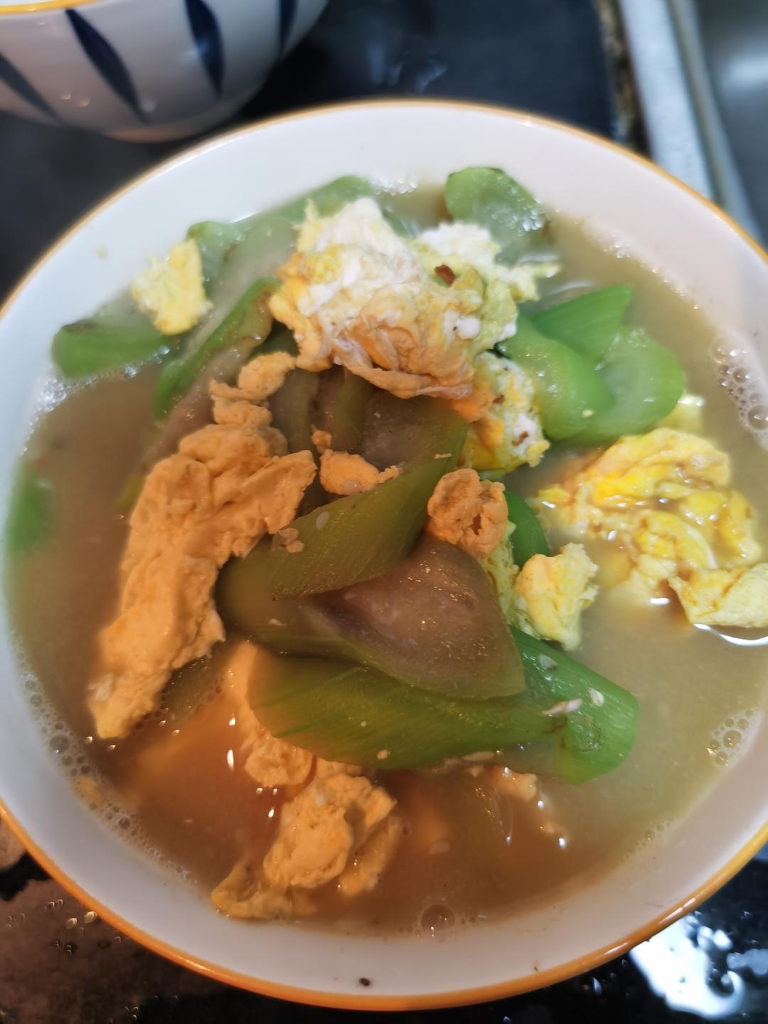奶白丝瓜鸡蛋汤