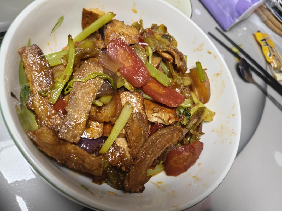 成都人家里的青椒回锅肉