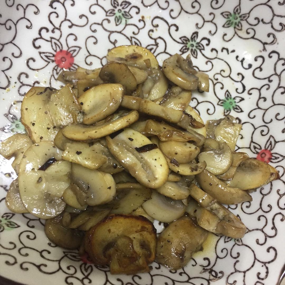 主厨炒蘑菇