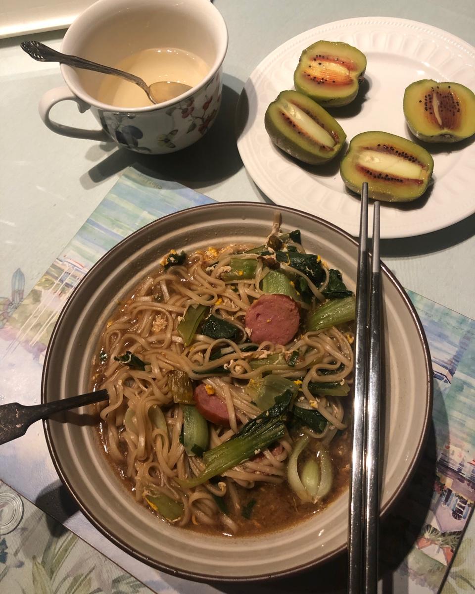 一碗热汤面🍜