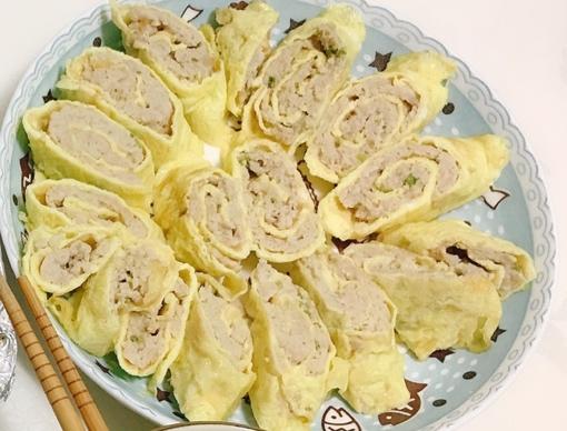 葱香肉末鸡蛋卷
