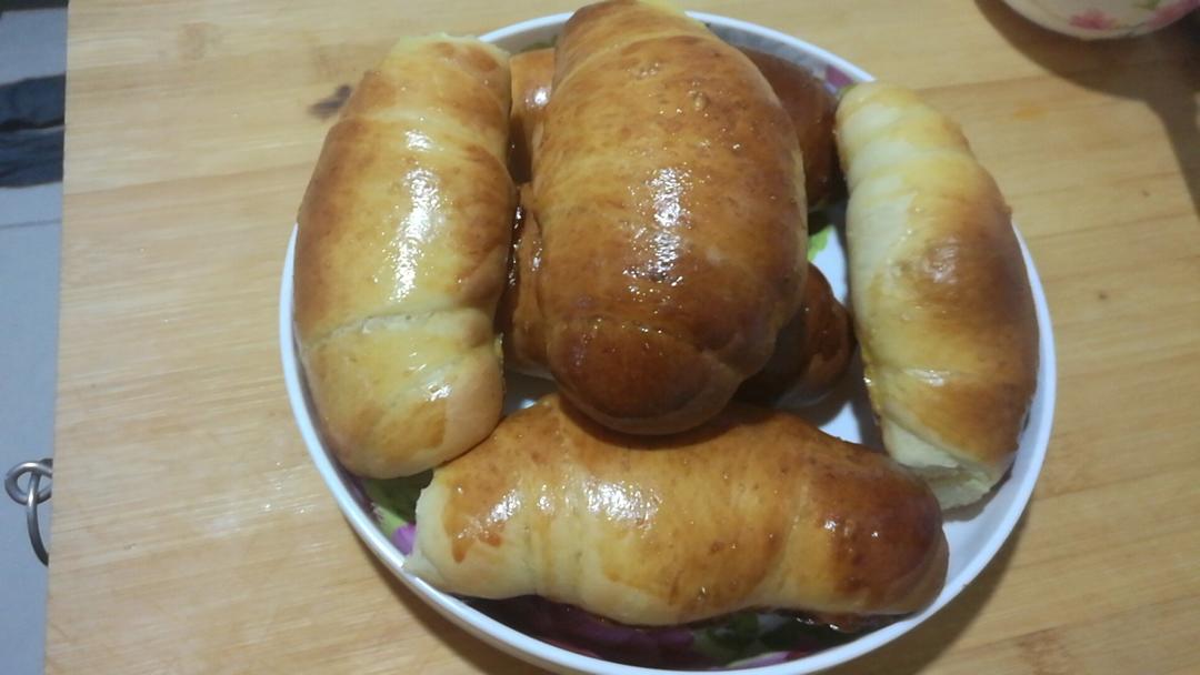 黄油面包卷
