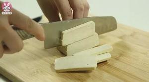 豆腐焖豆角的做法 步骤2